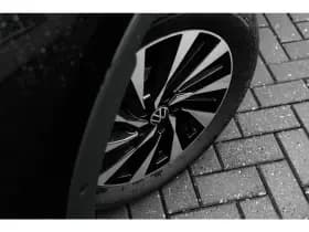 Volkswagen T-Roc thumbnail 7