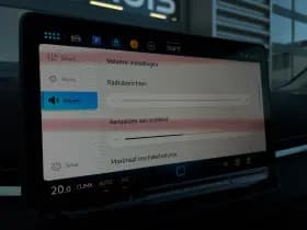 Volkswagen T-Roc thumbnail 30