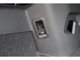 Volkswagen Golf thumbnail 29