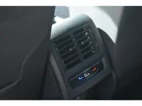 Volkswagen Golf thumbnail 11