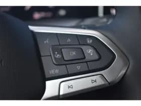 Volkswagen Golf thumbnail 16