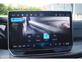 Volkswagen Golf thumbnail 27