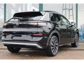 Volkswagen T-Roc thumbnail 7