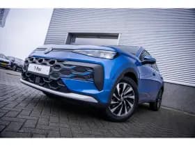 Volkswagen T-Roc thumbnail 2