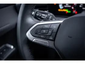 Volkswagen T-Roc thumbnail 19