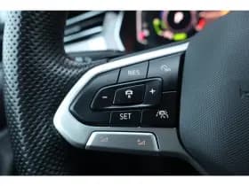 Volkswagen Passat thumbnail 22
