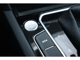 Volkswagen Passat thumbnail 25