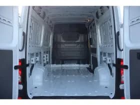 Volkswagen Crafter thumbnail 28