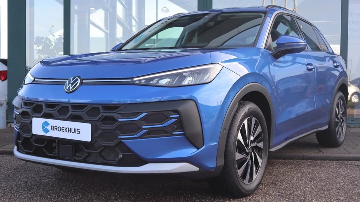 Volkswagen T-Roc — foto 1