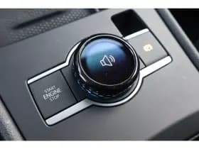 Volkswagen T-Roc thumbnail 24
