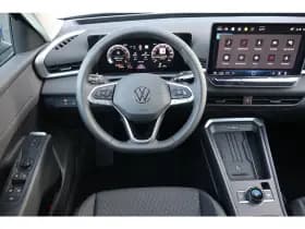 Volkswagen T-Roc thumbnail 5