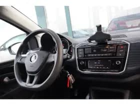 Volkswagen Up! thumbnail 12