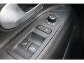 Volkswagen Up! thumbnail 16
