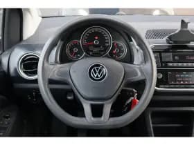 Volkswagen Up! thumbnail 5
