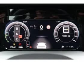 Volkswagen Golf thumbnail 6