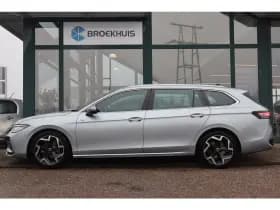 Volkswagen Passat thumbnail 2