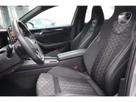 Volkswagen Passat thumbnail 12