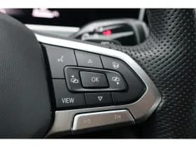 Volkswagen Passat thumbnail 18