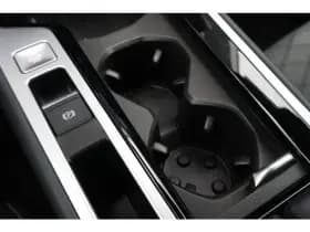 Volkswagen Passat thumbnail 30
