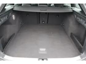 Volkswagen Passat thumbnail 34
