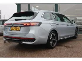 Volkswagen Passat thumbnail 8