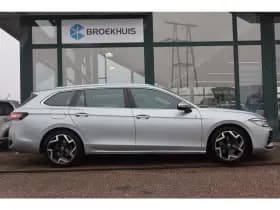 Volkswagen Passat thumbnail 9