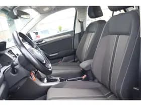 Volkswagen T-Roc thumbnail 12