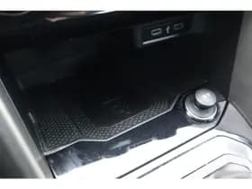 Volkswagen T-Roc thumbnail 23