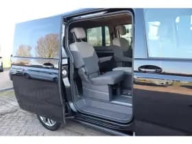 Volkswagen Multivan thumbnail 10
