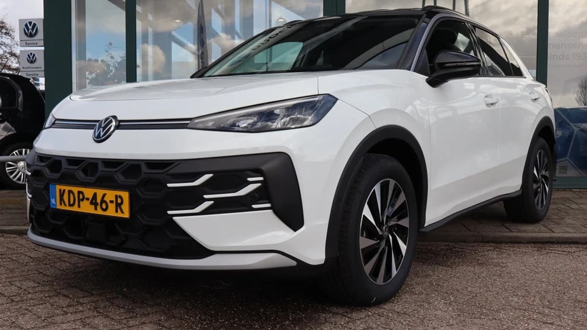 Volkswagen T-Roc — foto 1