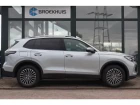 Volkswagen Tiguan thumbnail 8