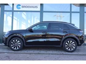 Volkswagen T-Roc thumbnail 2