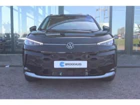 Volkswagen T-Roc thumbnail 11