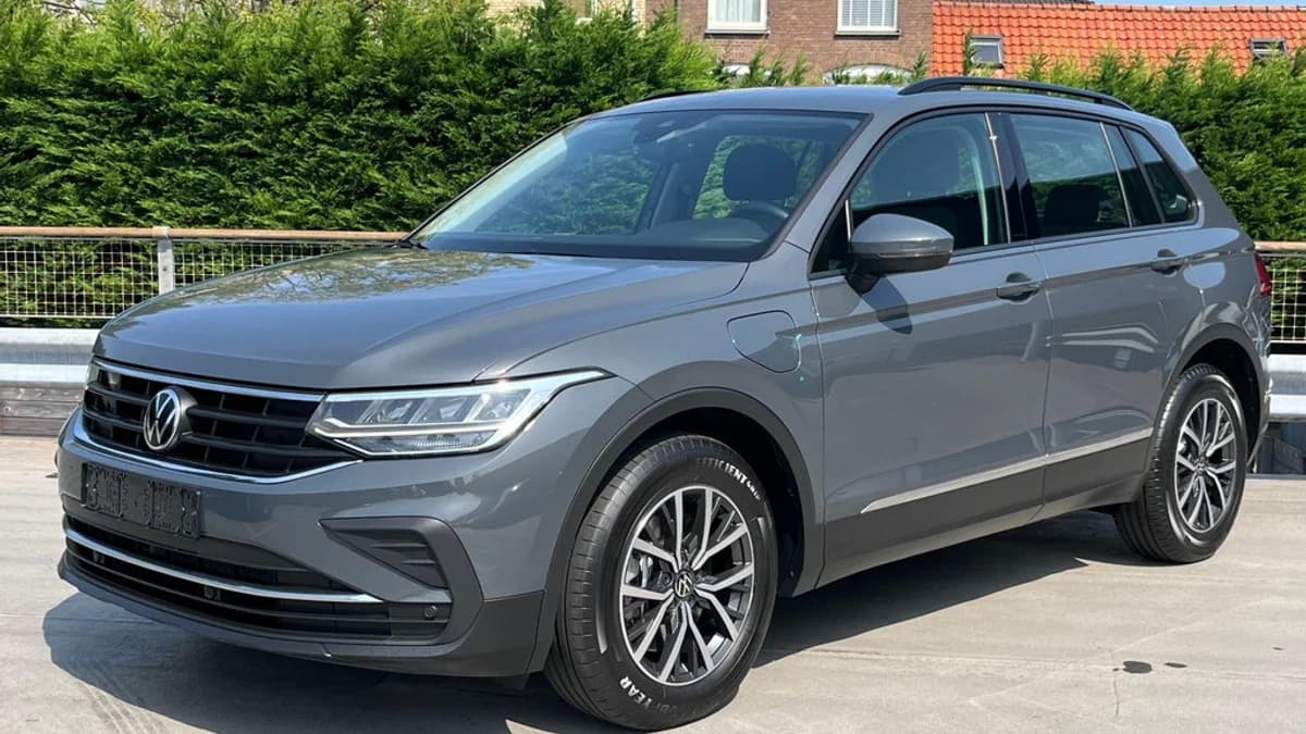 Volkswagen Tiguan — foto 1
