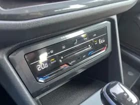 Volkswagen Tiguan thumbnail 24