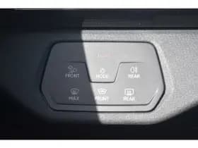 Volkswagen ID.4 thumbnail 16