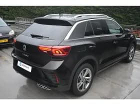 Volkswagen T-Roc thumbnail 4