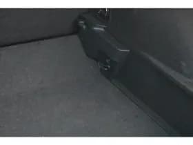 Volkswagen T-Roc thumbnail 36