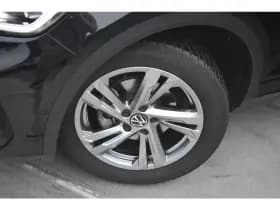 Volkswagen T-Roc thumbnail 6