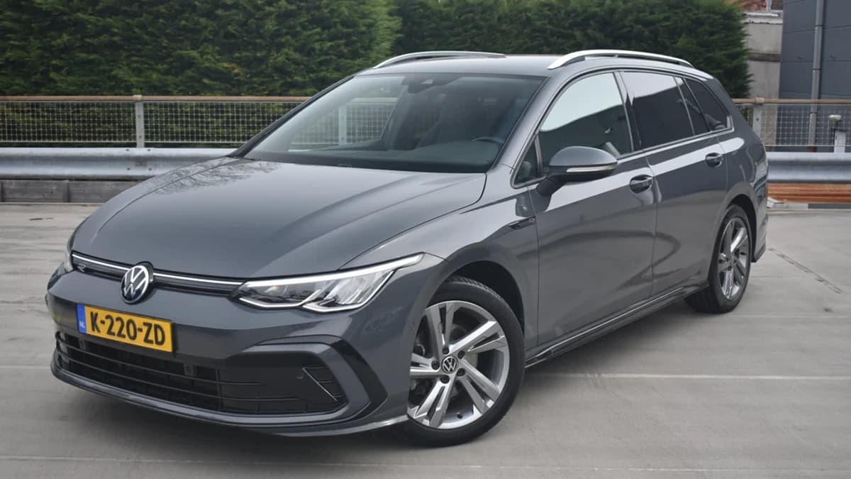 Volkswagen Golf — foto 1