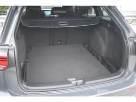 Volkswagen Golf thumbnail 36