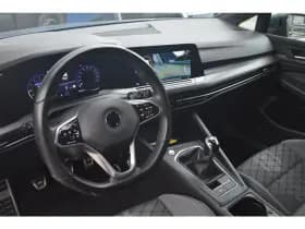 Volkswagen Golf thumbnail 8