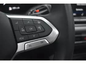 Volkswagen Tiguan thumbnail 24