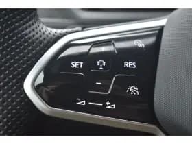 Volkswagen Tiguan thumbnail 18
