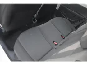 Volkswagen Up! thumbnail 11