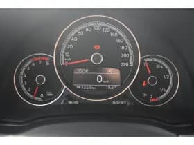 Volkswagen Up! thumbnail 18