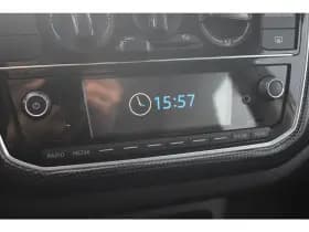 Volkswagen Up! thumbnail 25