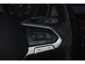 Volkswagen Passat thumbnail 25