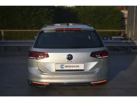 Volkswagen Passat thumbnail 4