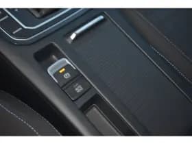 Volkswagen Passat thumbnail 40